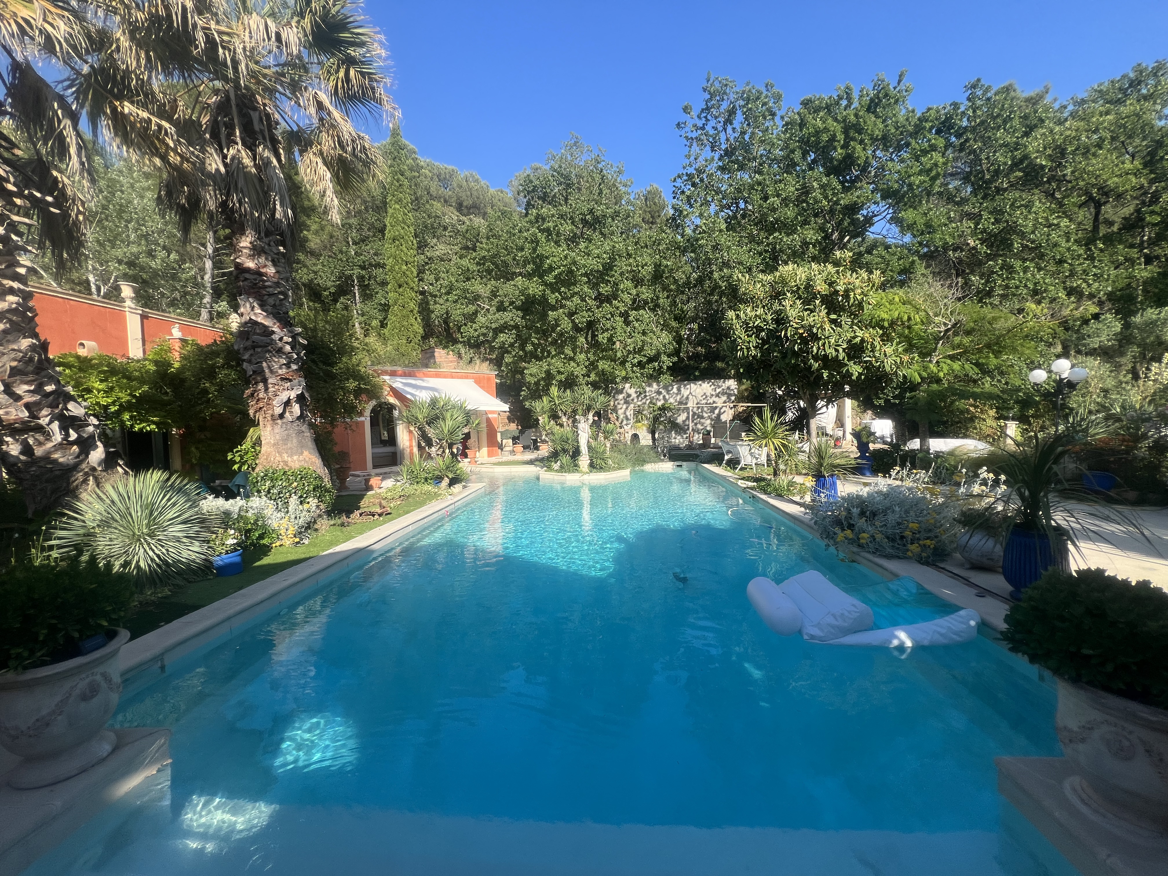 La Parenthèse Provençale — Gîte familial Rognes Provence grande piscine pool house location courte durée