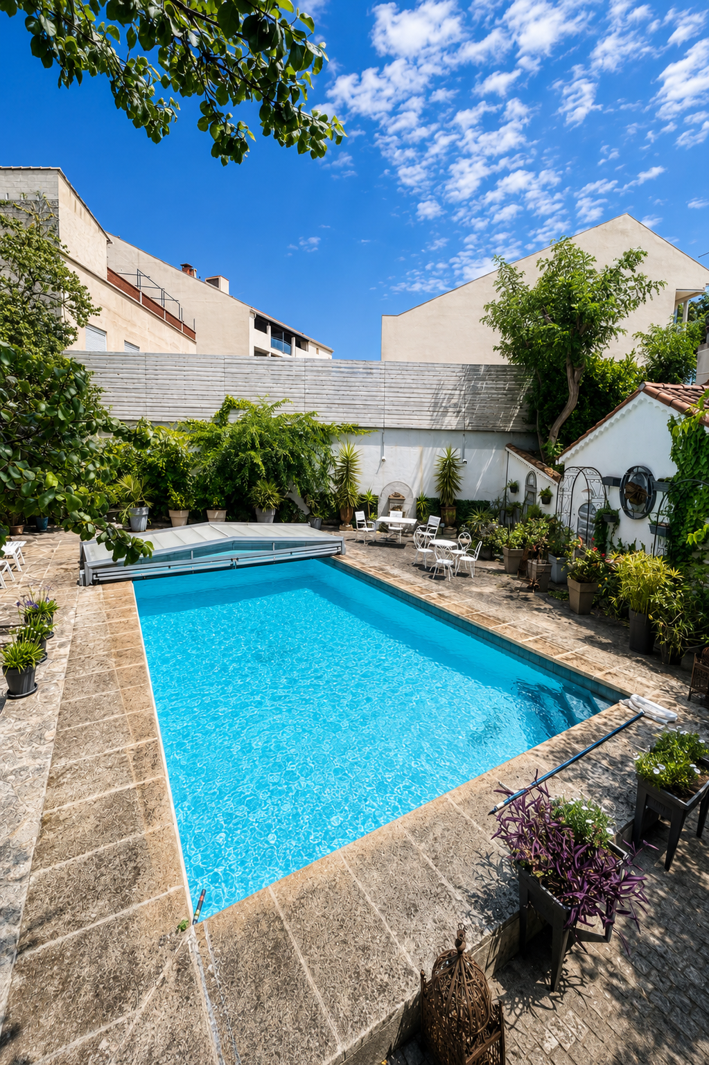 Le Temps Retrouvé — Location Airbnb Martigues étang Venise Provençale jardin piscine 4 personnes